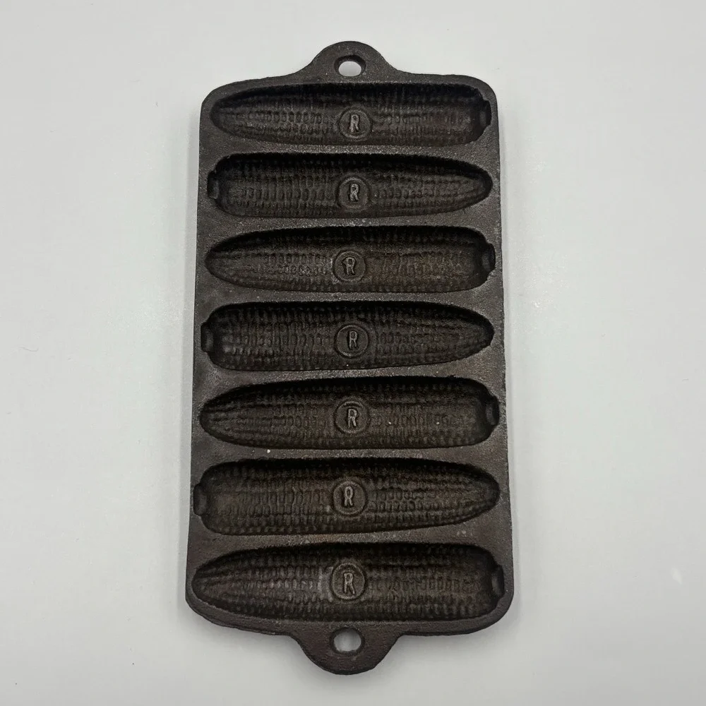 Vintage Cast Iron Junior Cornbread Pan Krusty Korn‎ Kobs Toy Cast Iron
